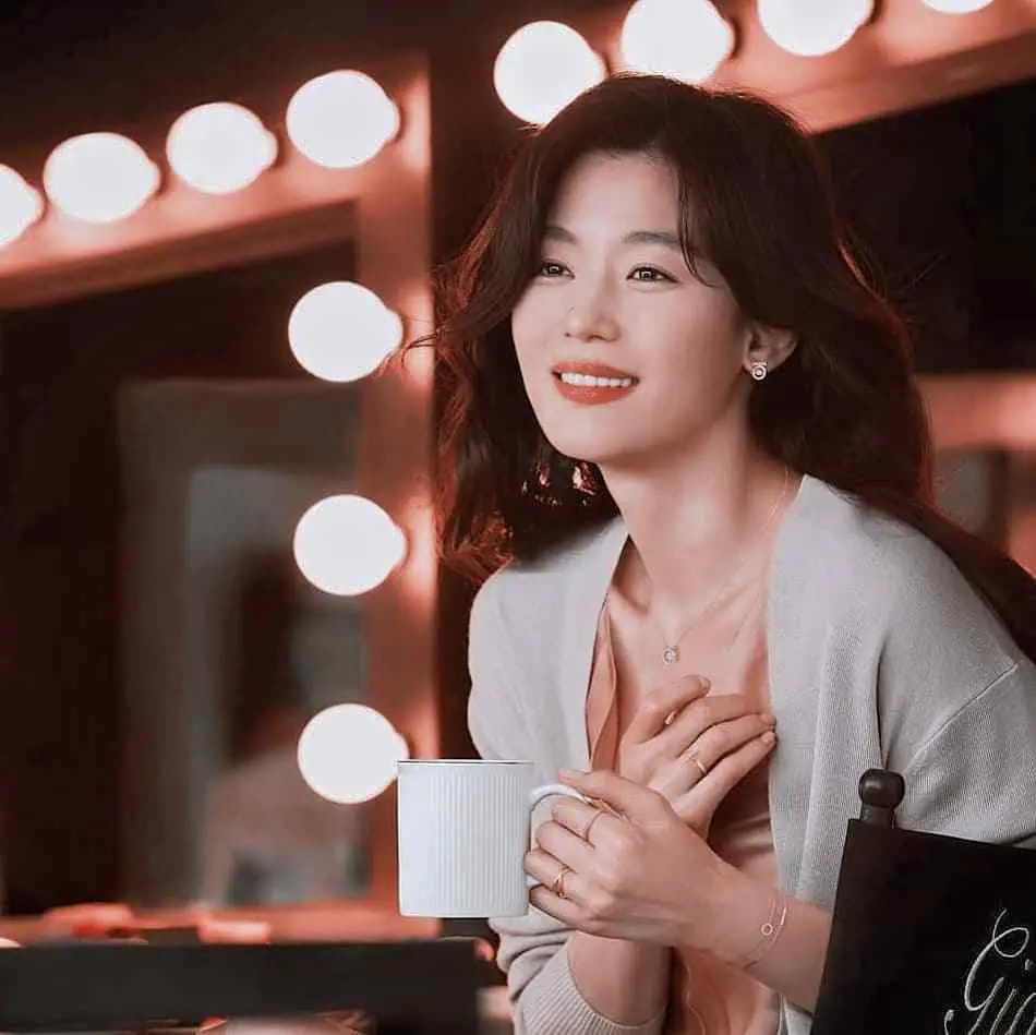 Jun Ji Hyun - jun-ji-hyun-hot-14.webp